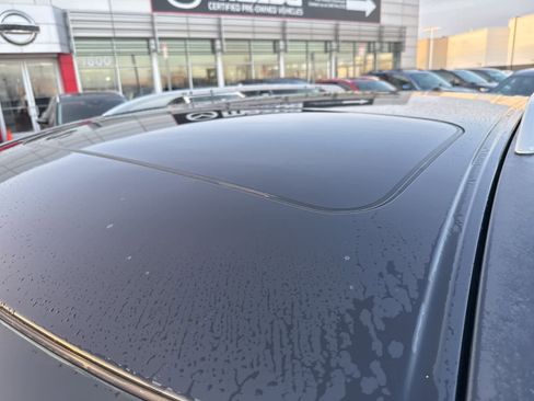 Used 2018 Nissan Pathfinder SL w/ SL Premium Package image 13