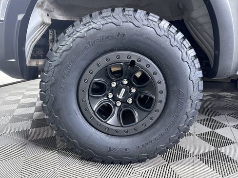 Used 2023 Ford F150 Raptor w/ Raptor Carbon Fiber Package image 18
