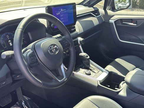 Used 2025 Toyota RAV4 XSE w/ Advanced Technology Package AWD/4WD image 25