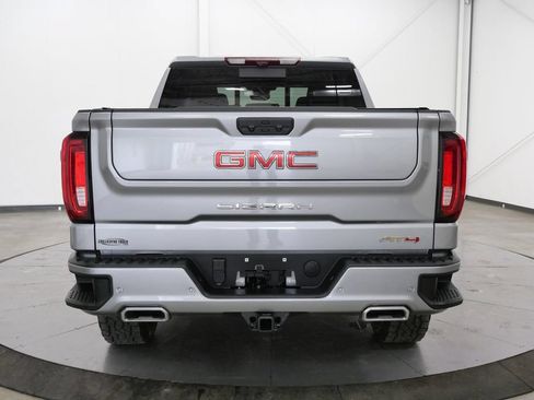 Used 2024 GMC Sierra 1500 AT4 w/ Technology Package AWD/4WD image 6