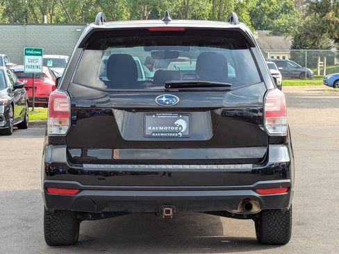 Used 2017 Subaru Forester 2.5i Premium AWD/4WD image 10
