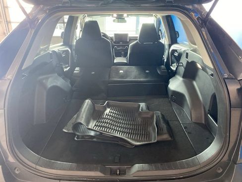 Used 2025 Toyota RAV4 LE AWD/4WD image 19