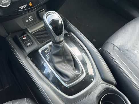 Used 2020 Nissan Rogue SL AWD/4WD image 18