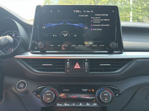 Certified 2023 Kia Forte GT-Line w/ GT-Line Technology Package FWD image 19