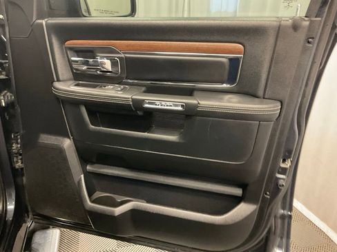 Used 2016 RAM 1500 Laramie w/ Convenience Group AWD/4WD image 29