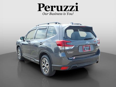 Used 2023 Subaru Forester Premium AWD/4WD image 6
