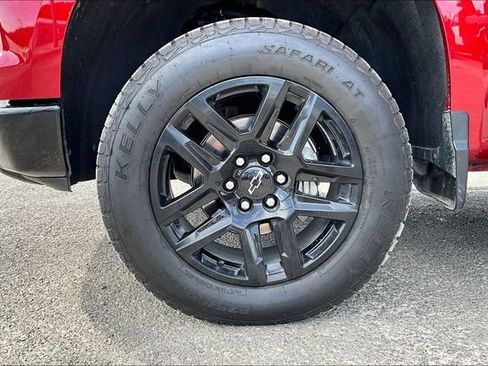 Used 2023 Chevrolet Silverado 1500 LT Trail Boss AWD/4WD image 8