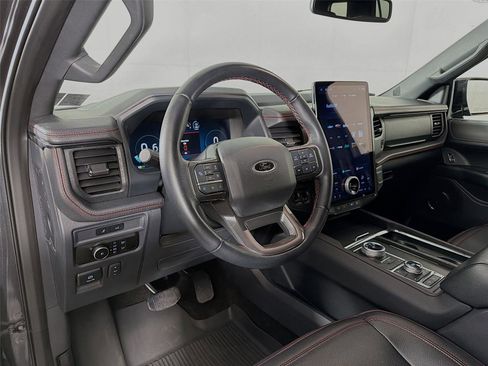 Used 2023 Ford Expedition Limited AWD/4WD image 9