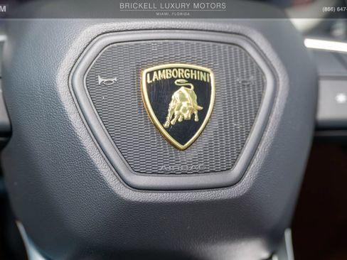 Used 2019 Lamborghini Urus AWD/4WD image 38