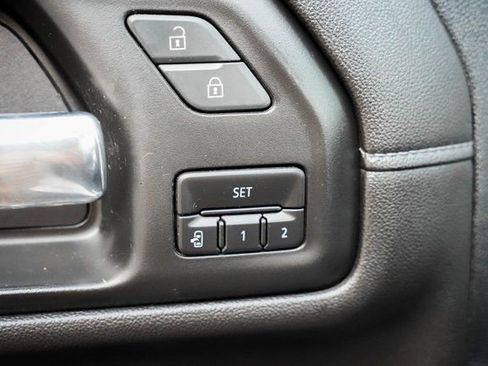 Used 2021 Chevrolet Silverado 2500 LTZ w/ LTZ Convenience Package AWD/4WD image 38