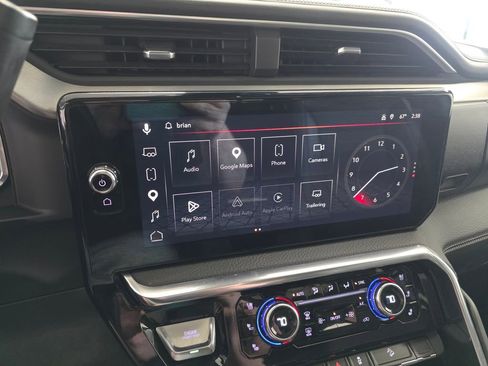 Used 2024 GMC Sierra 3500 Denali w/ Technology Package AWD/4WD image 18