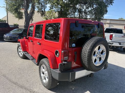 Used 2014 Jeep Wrangler Unlimited Sahara w/ Trailer Tow Group AWD/4WD image 5