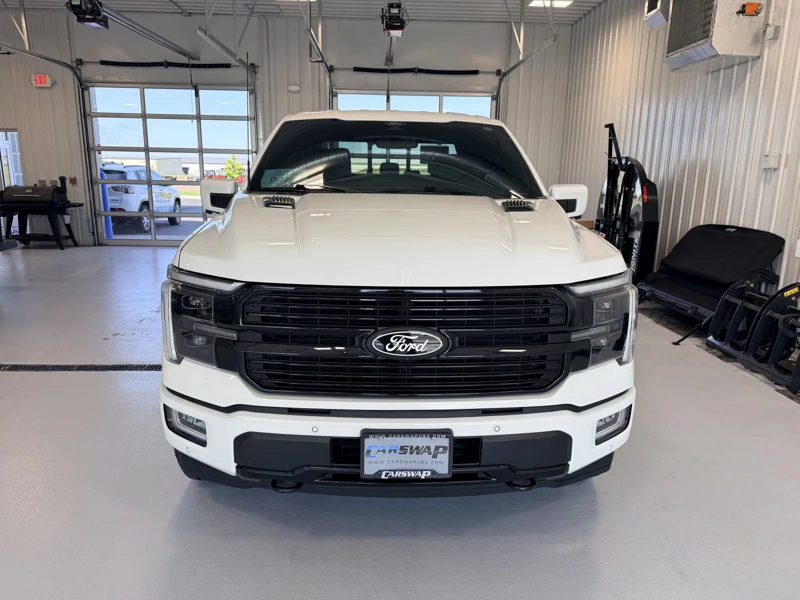 Used 2024 Ford F150 Platinum w/ FX4 Off-Road Package AWD/4WD image 12