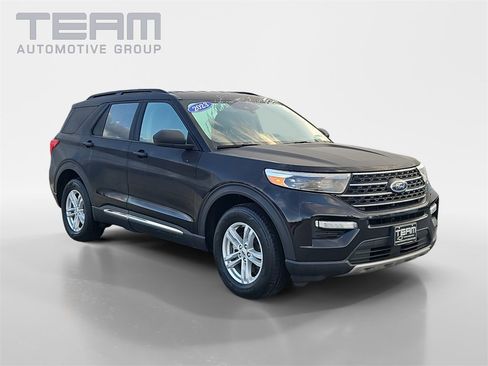 Used 2023 Ford Explorer XLT w/ Equipment Group 202A image 1