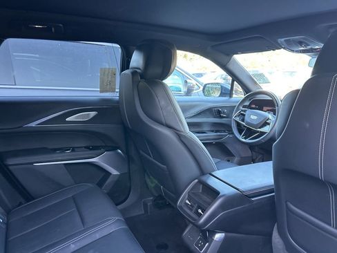 Used 2024 Cadillac Lyriq Sport AWD/4WD image 12