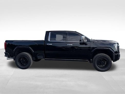 Used 2024 GMC Sierra 3500 Denali Ultimate AWD/4WD image 25