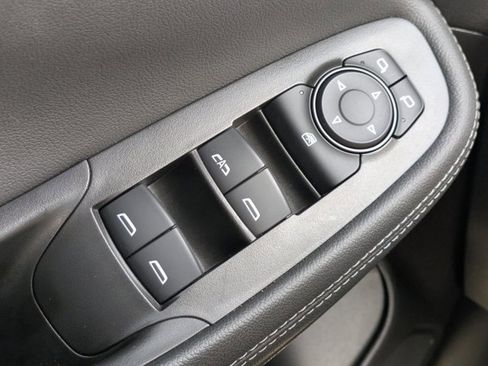 Used 2024 Buick Encore GX Sport Touring image 19