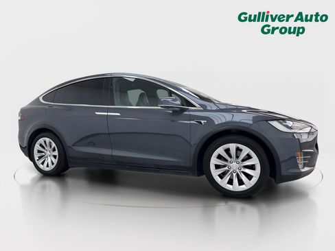 Used 2018 Tesla Model X 75D AWD/4WD image 12