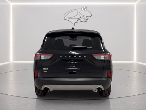 Used 2022 Ford Escape SE FWD image 4