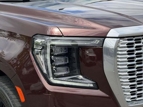 Used 2023 GMC Yukon Denali w/ Max Trailering Package AWD/4WD image 12