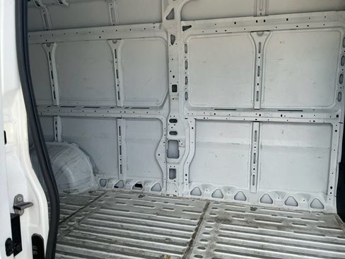 Used 2025 RAM ProMaster 2500 w/ Convenience Group FWD image 19