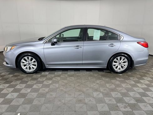 Used 2015 Subaru Legacy 2.5i Premium w/ Moonroof Package AWD/4WD image 10