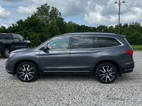 Used 2022 Honda Pilot Touring image 3