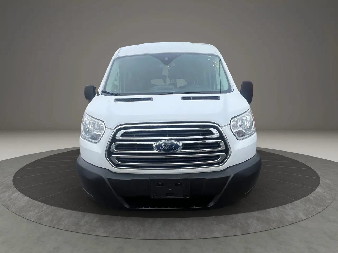 Used 2019 Ford Transit 350 XLT RWD image 8
