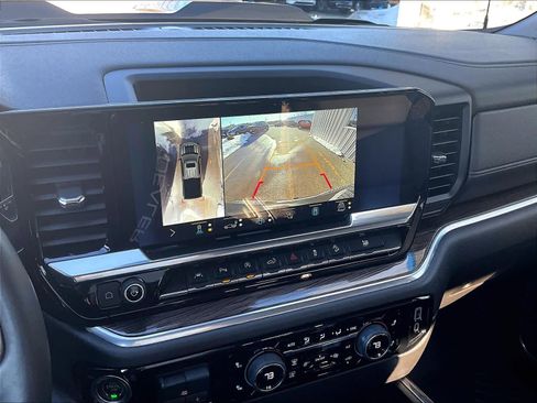 Used 2022 Chevrolet Silverado 1500 LT Trail Boss w/ LT Trail Boss Premium Package image 19