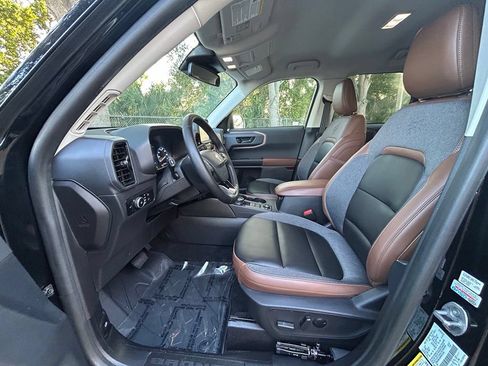Used 2024 Ford Bronco Sport Outer Banks w/ Tech Package AWD/4WD image 11
