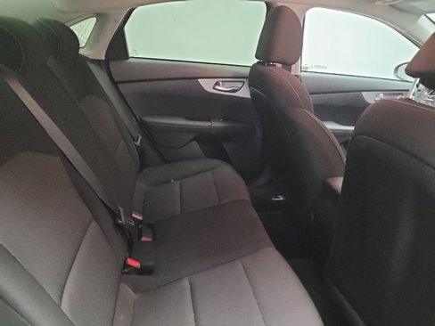 Used 2023 Kia Forte LXS w/ LXS Technology Package image 19