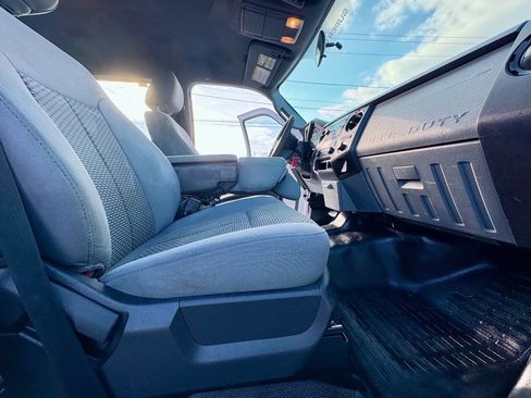 Used 2013 Ford F250 XL w/ PWR Equipment Group image 29