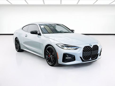 Used 2024 BMW 430i Coupe w/ M Sport Package RWD image 3