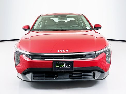 Used 2025 Kia K4 FWD image 2