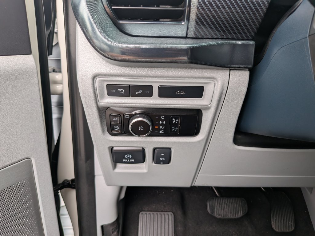 Used 2023 Ford F150 Limited AWD/4WD image 29