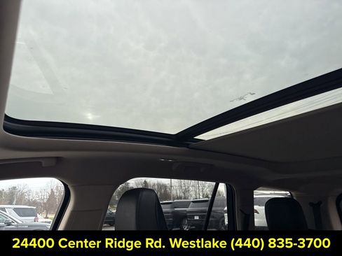 Used 2024 Lincoln Aviator AWD w/ Premium Package image 11