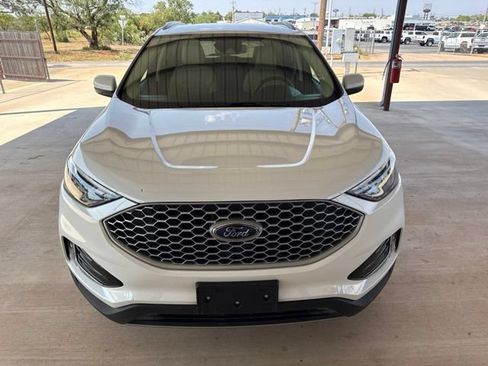 Used 2023 Ford Edge SEL w/ Convenience Package AWD/4WD image 2