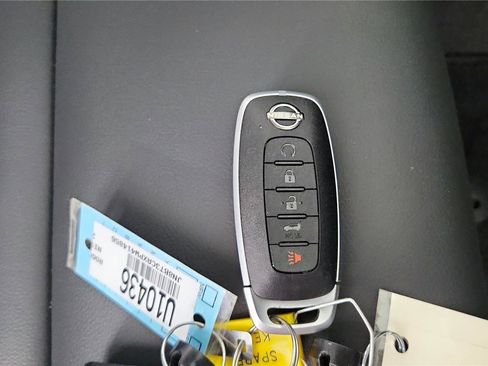 Certified 2023 Nissan Rogue SL FWD image 23