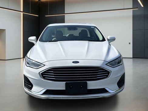 Used 2019 Ford Fusion SEL FWD image 8