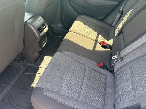 Used 2023 Chevrolet Equinox LT image 31