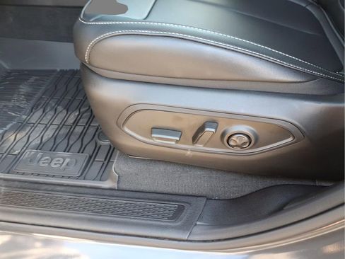 New 2026 Jeep Grand Cherokee Limited AWD/4WD image 16