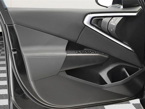 Used 2025 BMW X3 xDrive30i w/ Convenience Package image 23