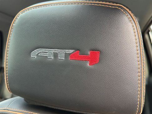 Used 2022 GMC Terrain AT4 w/ Infotainment Package II image 10