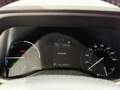 Used 2023 Toyota Sienna XLE AWD/4WD image 10