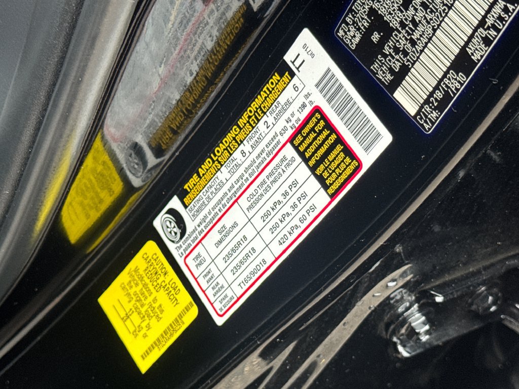 Used 2023 Toyota Highlander LE FWD image 52