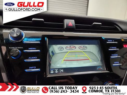 Used 2018 Toyota Camry XSE image 27