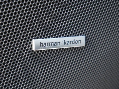 Used 2024 Subaru Forester Touring w/ Convenience Package image 5