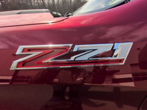 Used 2023 Chevrolet Silverado 1500 LT Trail Boss image 31