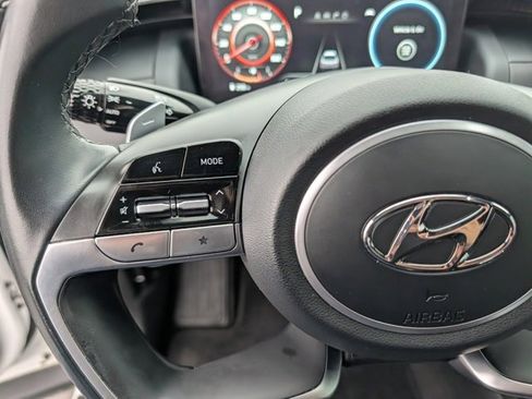 Used 2023 Hyundai Santa Cruz SEL Premium image 15