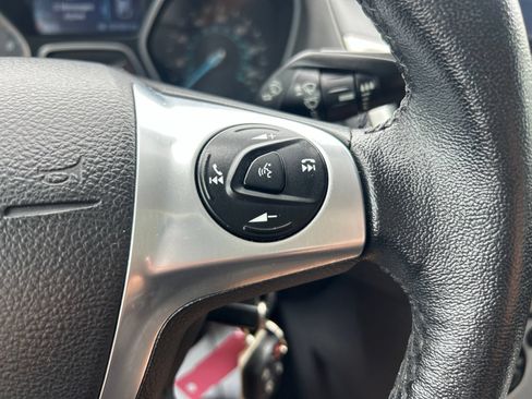 Used 2014 Ford Focus SE w/ SE Sport Package FWD image 22